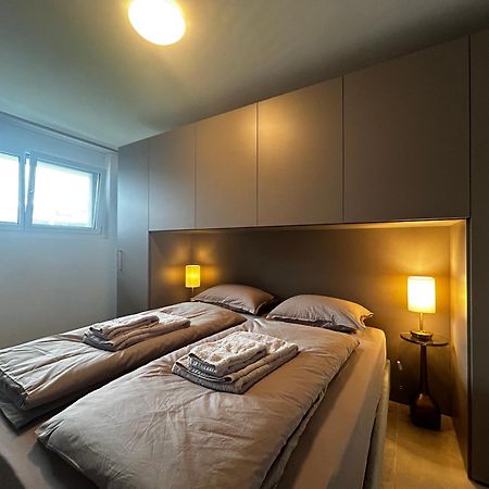 Family Apartment, Near The Beach Whit Private Park Локарно Екстер'єр фото